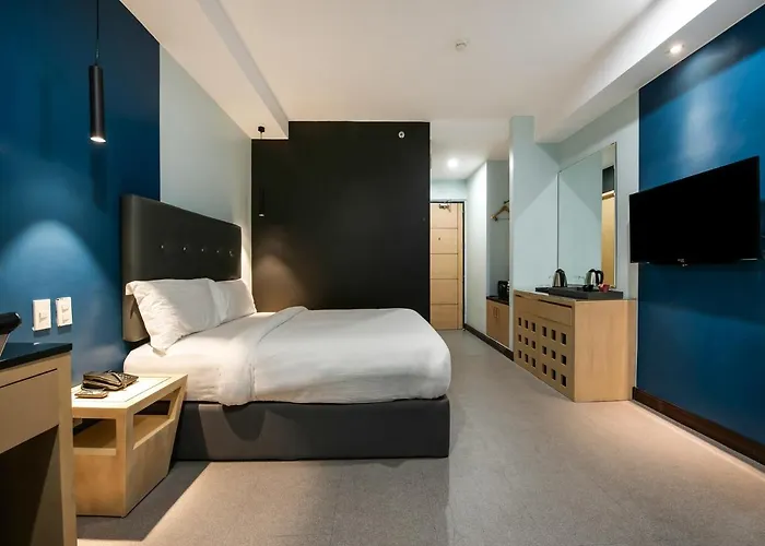 Bay Area Hotel