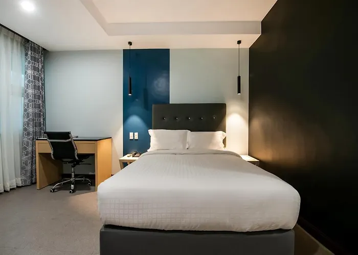 Bay Area Hotel